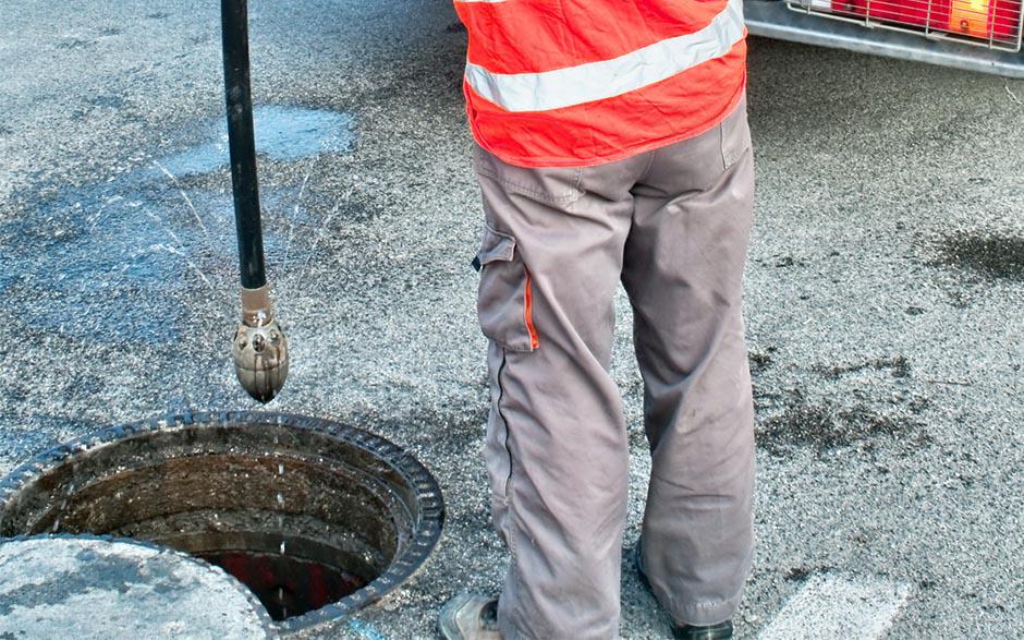 comment déboucher canalisation wc Épinay-sur-Seine